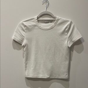 Slightly worn aritzia white crew neck